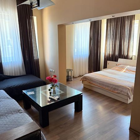 Guest House Elegance Plovdiv Exterior foto