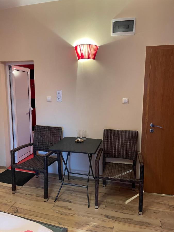 Guest House Elegance Plovdiv Exterior foto