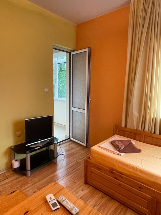 Guest House Elegance Plovdiv Exterior foto