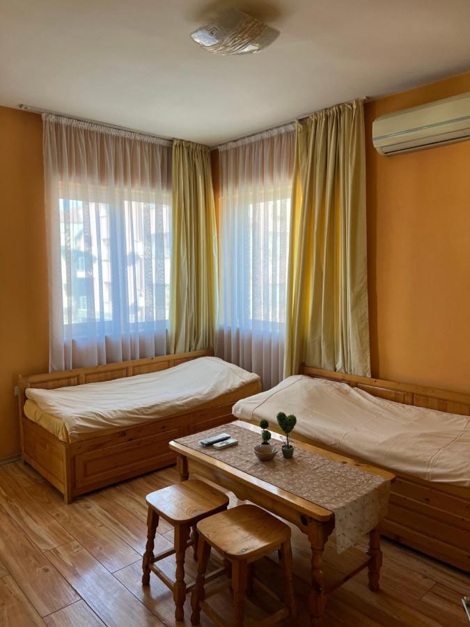 Guest House Elegance Plovdiv Exterior foto