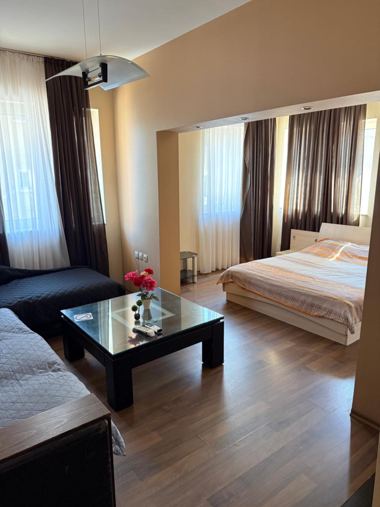 Guest House Elegance Plovdiv Exterior foto