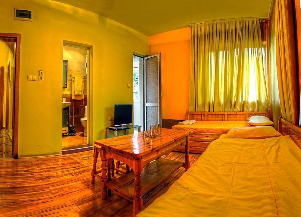 Guest House Elegance Plovdiv Habitación foto