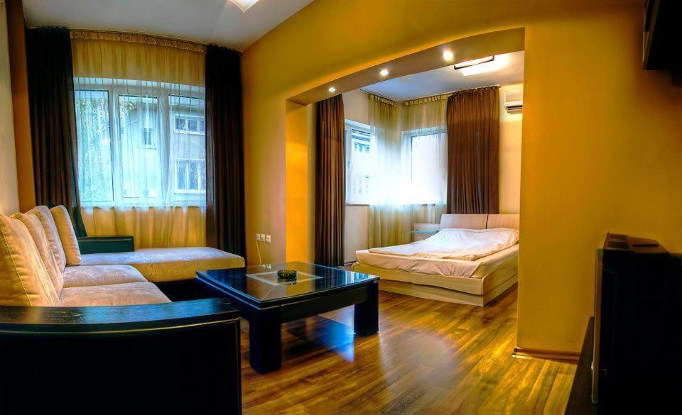 Guest House Elegance Plovdiv Habitación foto